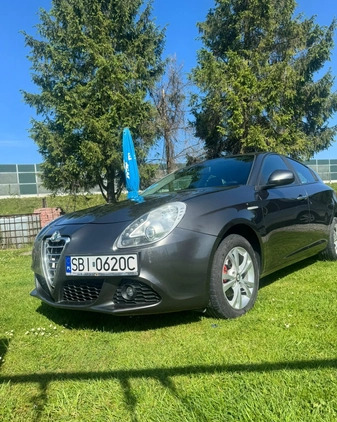 Alfa Romeo Giulietta cena 27000 przebieg: 105000, rok produkcji 2011 z Biała małe 106